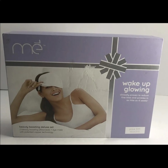 ME Glow Beauty Boosting Deluxe Set EYE MASK & 2 Standard Pillowcases, - Picture 3 of 5